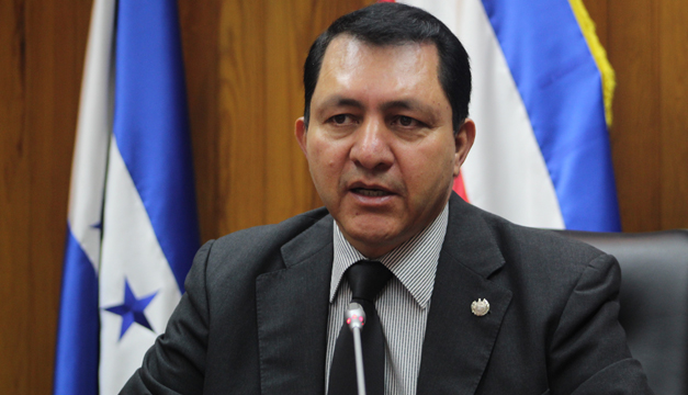 Mario Ponce: La nueva Asamblea sí podrá limpiar las plazas fantasmas mario-ponce-la-nueva-asamblea-si-podra-limpiar-las-plazas-fantasmas